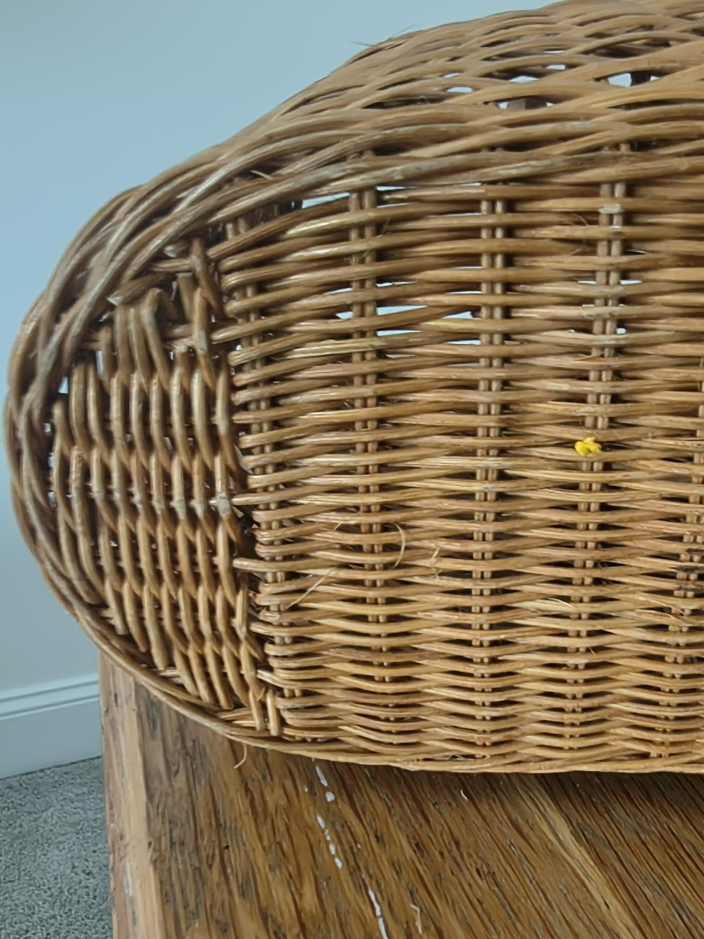 Vintage Market Woven Straw Tote Bag in Tan. - Picture 2 of 10